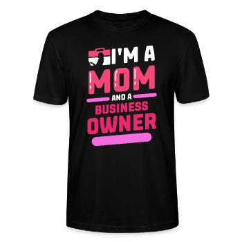 Je suis une mère et une propriétaire d’entreprise - T-shirt bio CRAFTER Stanley Stella Unisexe - noir - Devant - Alina (178cm) & Michal (187cm)