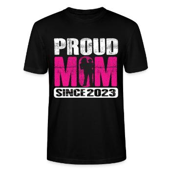 Maman fière depuis 2023 - T-shirt bio CRAFTER Stanley Stella Unisexe - noir - Devant - Alina (178cm) & Michal (187cm)