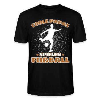 COOLE PAPAS SPIELEN FUßBALL! Papa Fussball Spruch - Stanley/Stella Unisex Bio-T-Shirt CRAFTER - Schwarz - Vorne - Alina (178cm) & Michal (187cm)