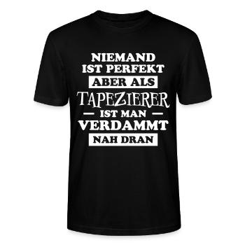 Tapezierer Lustiger Spruch Beruf Tapete Geschenk - Stanley/Stella Unisex Bio-T-Shirt CRAFTER - Schwarz - Vorne - Alina (178cm) & Michal (187cm)