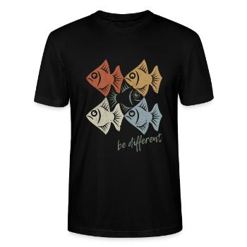 Be different - Fische - gegen den Strom schwimmen - Stanley/Stella Unisex Bio-T-Shirt CRAFTER - Schwarz - Vorne - Alina (178cm) & Michal (187cm)
