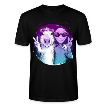 Capybara und Alien Peace Zeichen Freundschaft Kunst - Stanley/Stella Unisex Bio-T-Shirt CRAFTER - Schwarz - Vorne - Alina (178cm) & Michal (187cm)