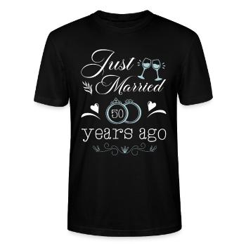 Noces d’or ! Marié depuis 50 ans - T-shirt bio CRAFTER Stanley Stella Unisexe - noir - Devant - Alina (178cm) & Michal (187cm)