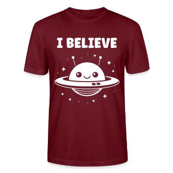 fliegende Untertasse - Stanley/Stella Unisex Bio-T-Shirt CRAFTER - Burgunderrot - Vorne - Alina (178cm) & Michal (187cm)