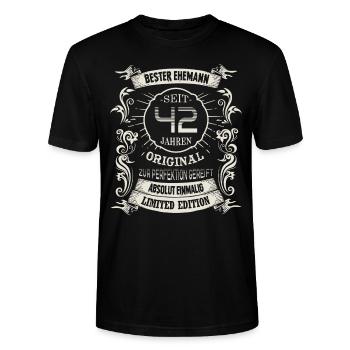42 Hochzeitstag Seit 42 Jahren Granathochzeit Ehe - Stanley/Stella Unisex Bio-T-Shirt CRAFTER - Schwarz - Vorne - Alina (178cm) & Michal (187cm)