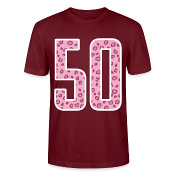 50 Jahre 50er Geschenkidee Geburtstag - Stanley/Stella Unisex Bio-T-Shirt CRAFTER - Burgunderrot - Vorne - Alina (178cm) & Michal (187cm)