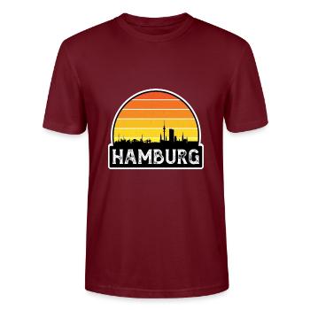 Hambourg Allemagne Flag Skyline Souvenir de voyage - T-shirt bio CRAFTER Stanley Stella Unisexe - bordeaux - Devant - Alina (178cm) & Michal (187cm)