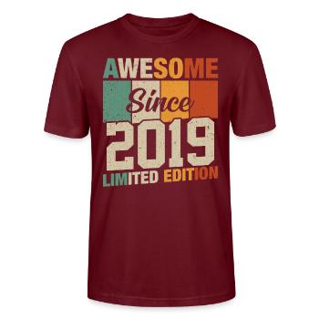 Millésime 2019 Légendes - T-shirt bio CRAFTER Stanley Stella Unisexe - bordeaux - Devant - Alina (178cm) & Michal (187cm)