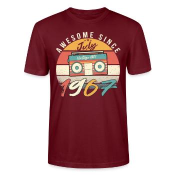 Retro Rekorder 1967 Juli - Stanley/Stella Unisex Bio-T-Shirt CRAFTER - Burgunderrot - Vorne - Alina (178cm) & Michal (187cm)