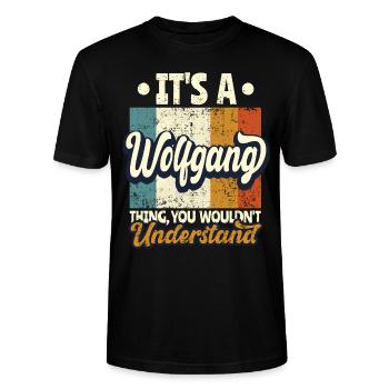 Nom Wolfgang Cadeau Anniversaire Dire - T-shirt bio CRAFTER Stanley Stella Unisexe - noir - Devant - Alina (178cm) & Michal (187cm)