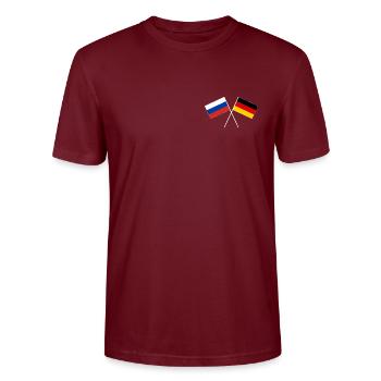 Russland Deutschland gekreuzte Fahne Flagge - Stanley/Stella Unisex Bio-T-Shirt CRAFTER - Burgunderrot - Vorne - Alina (178cm) & Michal (187cm)
