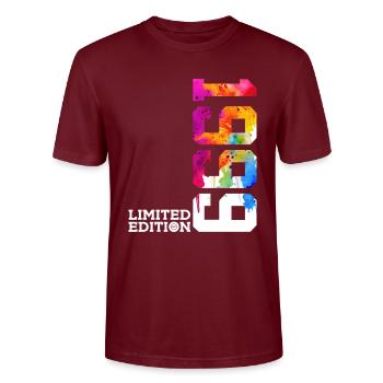 27TH BIRTHDAY LIMITED EDITION 1999 - Stanley/Stella CRAFTER Unisex Organic T-Shirt - burgundy - Front - Alina (178cm) & Michal (187cm)