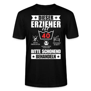 Dieser Erzieher ist 40. Schonend behandeln - Stanley/Stella Unisex Bio-T-Shirt CRAFTER - Schwarz - Vorne - Alina (178cm) & Michal (187cm)