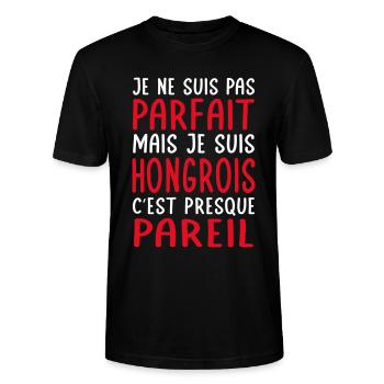 Je ne suis pas parfait mais je suis Hongrois - T-shirt bio CRAFTER Stanley Stella Unisexe - noir - Devant - Alina (178cm) & Michal (187cm)