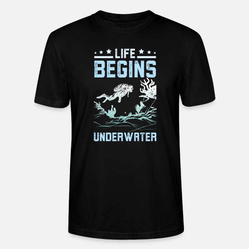 Life Begins underwater - Stanley/Stella Unisex Bio-T-Shirt CRAFTER - Schwarz