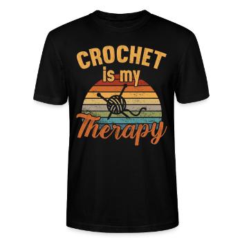 Crochet is my Therapy / Häkeln - Stanley/Stella Unisex Bio-T-Shirt CRAFTER - Schwarz - Vorne - Alina (178cm) & Michal (187cm)