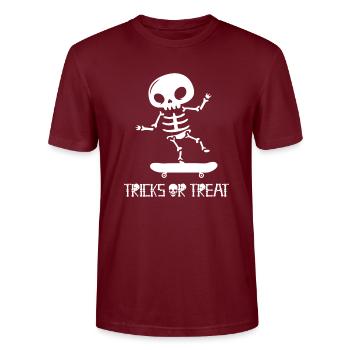 Halloween Skateboard Skeleton Tricks Or Treat - Stanley/Stella CRAFTER Unisex Organic T-Shirt - burgundy - Front - Alina (178cm) & Michal (187cm)