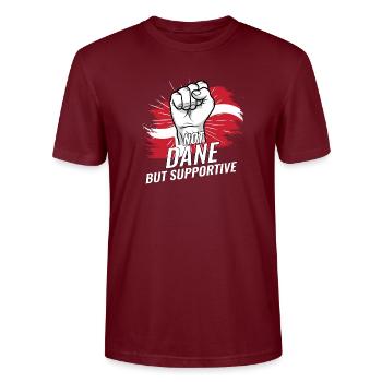 Not Dane But Supportive Denmark Flag Country - Stanley/Stella Unisex Bio-T-Shirt CRAFTER - Burgunderrot - Vorne - Alina (178cm) & Michal (187cm)
