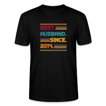 Best Husband Since 2014 - Stanley/Stella Unisex Bio-T-Shirt CRAFTER - Schwarz - Vorne - Alina (178cm) & Michal (187cm)
