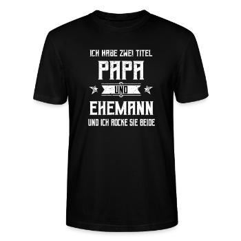 J’ai deux titres papa et mari - T-shirt bio CRAFTER Stanley Stella Unisexe - noir - Devant - Alina (178cm) & Michal (187cm)