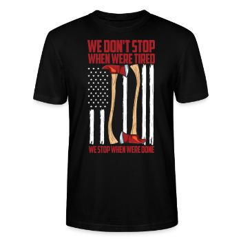 Fireman - Firefighter Motto American - Station - Stanley/Stella Unisex Bio-T-Shirt CRAFTER - Schwarz - Vorne - Alina (178cm) & Michal (187cm)