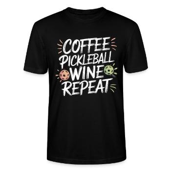 Café Pickleball Vin Répéter | Style de vie amusant - T-shirt bio CRAFTER Stanley Stella Unisexe - noir - Devant - Alina (178cm) & Michal (187cm)