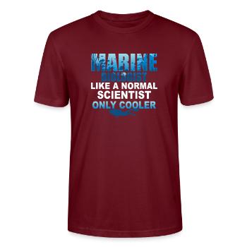 Marine Biologist Like A Normal Scientist Biology - Stanley/Stella Unisex Bio-T-Shirt CRAFTER - Burgunderrot - Vorne - Alina (178cm) & Michal (187cm)
