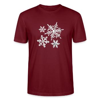 winter - Stanley/Stella CRAFTER Unisex Organic T-Shirt - burgundy - Front - Alina (178cm) & Michal (187cm)