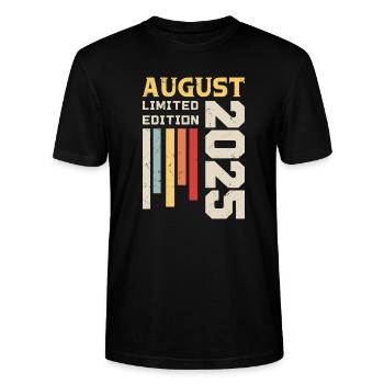 August 2025 - Geburtstagsgeschenk August 2025 August - Stanley/Stella Unisex Bio-T-Shirt CRAFTER - Schwarz - Vorne - Alina (178cm) & Michal (187cm)