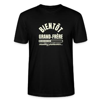 Bientôt Grand Frère - T-shirt bio CRAFTER Stanley Stella Unisexe - noir - Devant - Alina (178cm) & Michal (187cm)