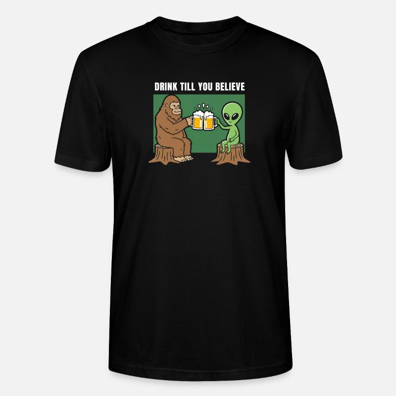 Prost mit Alien und Sasquatch - Stanley/Stella Unisex Bio-T-Shirt CRAFTER - Schwarz