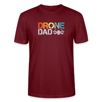 drone dad retro vintage design drone flight icon - Stanley/Stella CRAFTER Unisex Organic T-Shirt - burgundy - Front - Alina (178cm) & Michal (187cm)