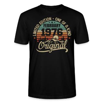 Geboren im Februar 1976 Vintage Geschenk - Februar 1976 - Stanley/Stella Unisex Bio-T-Shirt CRAFTER - Schwarz - Vorne - Alina (178cm) & Michal (187cm)