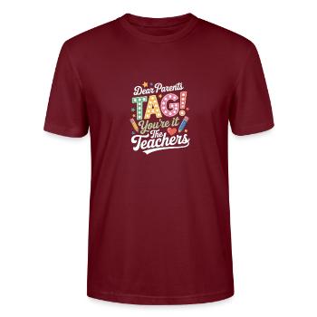 Enseignants Parents Diplôme d’études - T-shirt bio CRAFTER Stanley Stella Unisexe - bordeaux - Devant - Alina (178cm) & Michal (187cm)