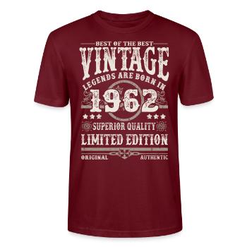 Legenden werden 1962 geboren - Stanley/Stella Unisex Bio-T-Shirt CRAFTER - Burgunderrot - Vorne - Alina (178cm) & Michal (187cm)