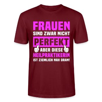 Naturopath Spruch - Stanley/Stella CRAFTER Unisex Organic T-Shirt - burgundy - Front - Alina (178cm) & Michal (187cm)