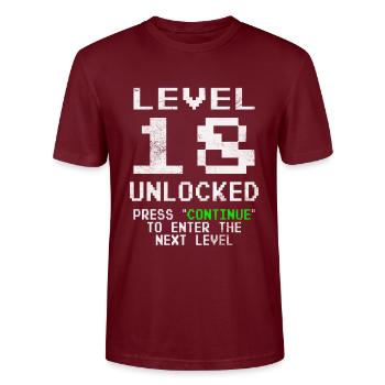 Level 18 Unlocked - Stanley/Stella Unisex Bio-T-Shirt CRAFTER - Burgunderrot - Vorne - Alina (178cm) & Michal (187cm)
