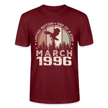 Unvergleichlich seit März 1996, 28-jähriges Jubiläum - Stanley/Stella Unisex Bio-T-Shirt CRAFTER - Burgunderrot - Vorne - Alina (178cm) & Michal (187cm)
