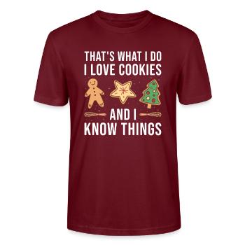 Baking I Love Cookies And I Know Things Cookie - Stanley/Stella Unisex Bio-T-Shirt CRAFTER - Burgunderrot - Vorne - Alina (178cm) & Michal (187cm)
