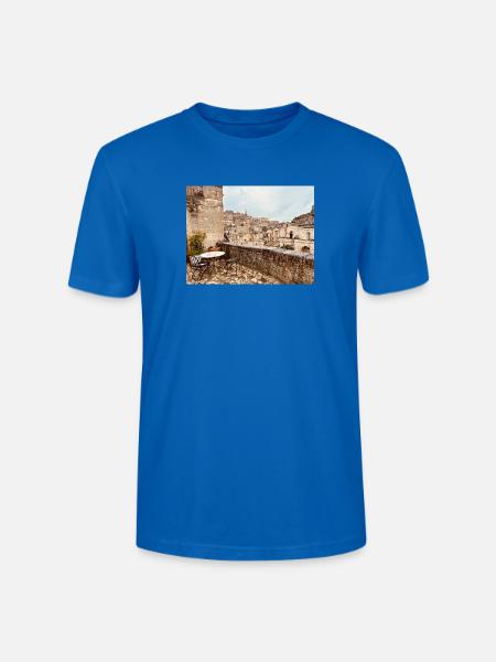 Terrasse in einem Steindorf - Stanley/Stella Unisex Bio-T-Shirt CRAFTER - Pfauenblau