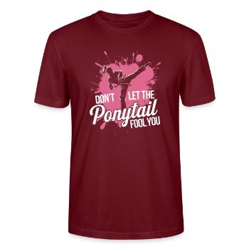 Karate with Determination - Stanley/Stella CRAFTER Unisex Organic T-Shirt - burgundy - Front - Alina (178cm) & Michal (187cm)