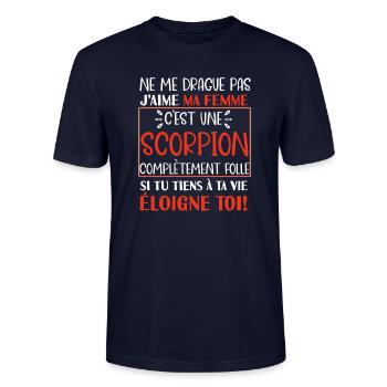 Ne me drague pas scorpion folle cadeau couple - T-shirt bio CRAFTER Stanley Stella Unisexe - marine - Devant - Alina (178cm) & Michal (187cm)