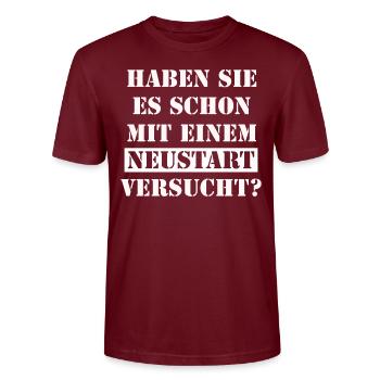 Lustiges IT Support Shirt für Hotline Mitarbeiter - Stanley/Stella Unisex Bio-T-Shirt CRAFTER - Burgunderrot - Vorne - Alina (178cm) & Michal (187cm)