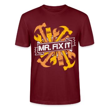 Mister Fix it he can repair everything, craftsmen - Stanley/Stella CRAFTER Unisex Organic T-Shirt - burgundy - Front - Alina (178cm) & Michal (187cm)