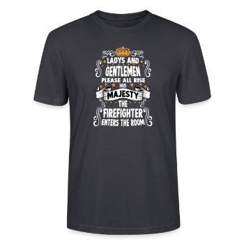 Feuerwehrmann T witziges Spruch Motiv Feuerwehrman - Stanley/Stella Unisex Bio-T-Shirt CRAFTER - Dunkles Graublau - Vorne - Alina (178cm) & Michal (187cm)