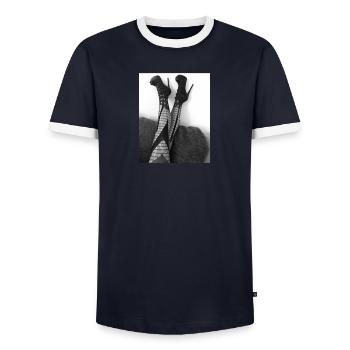 7E6FB826 AD47 4463 A545 90E6508F6BF1 - Männer Kontrast-T-Shirt - Navy/Weiß  - Vorne - AI Model Female 172 light (172cm) & AI Model Male 178 light (178cm)