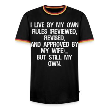 Ich lebe nach meinen eigenen Regeln, die überprüft und überarbeitet wurden - Männer Kontrast-T-Shirt - Schwarz/Dreifarbig - Vorne - AI Model Male 178 light (178cm) & AI Model Male 185 light (185cm)