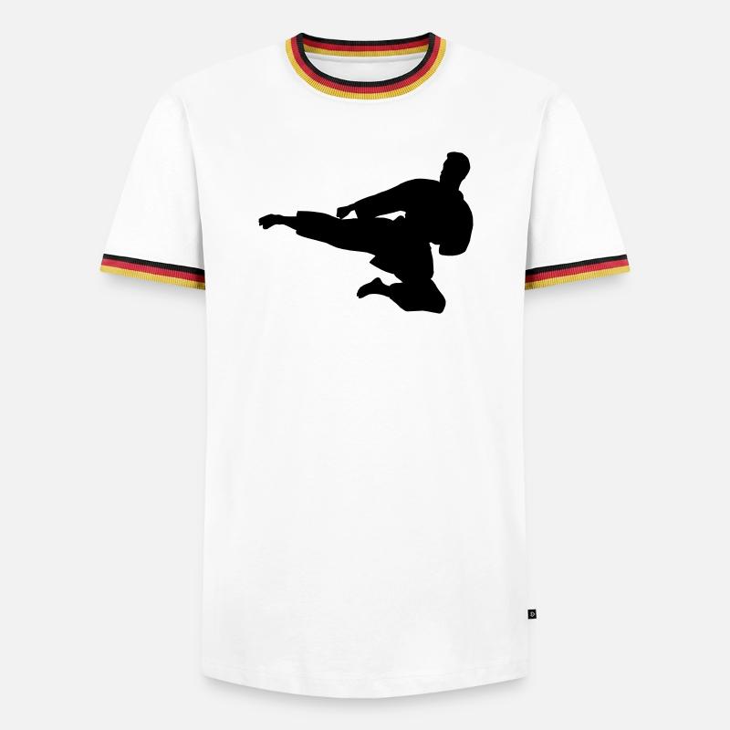 Karate oder Taekwondo sprangen seitwärts - Männer Kontrast-T-Shirt - Weiß/Dreifarbig
