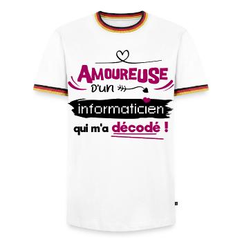 Amoureuse d'un informaticien ! humour geek - T-shirt contrasté Homme - blanc/tricolore - Devant - AI Model Female 172 light (172cm) & AI Model Male 185 light (185cm)