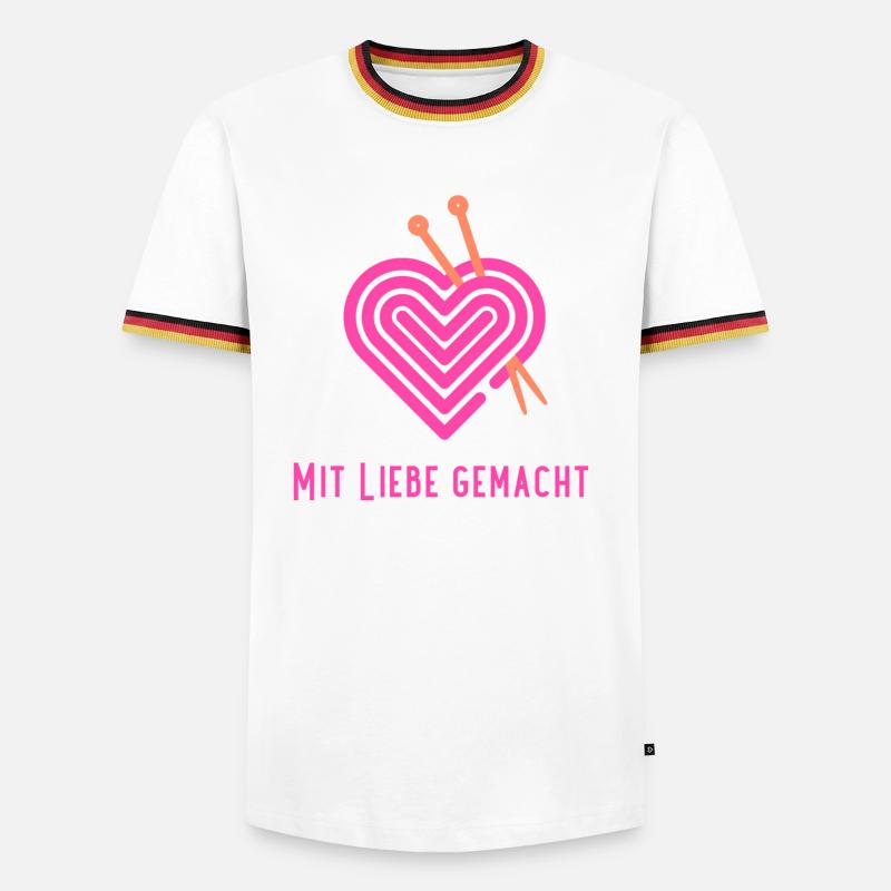 mit Liebe Häkelherz - Männer Kontrast-T-Shirt - Weiß/Dreifarbig